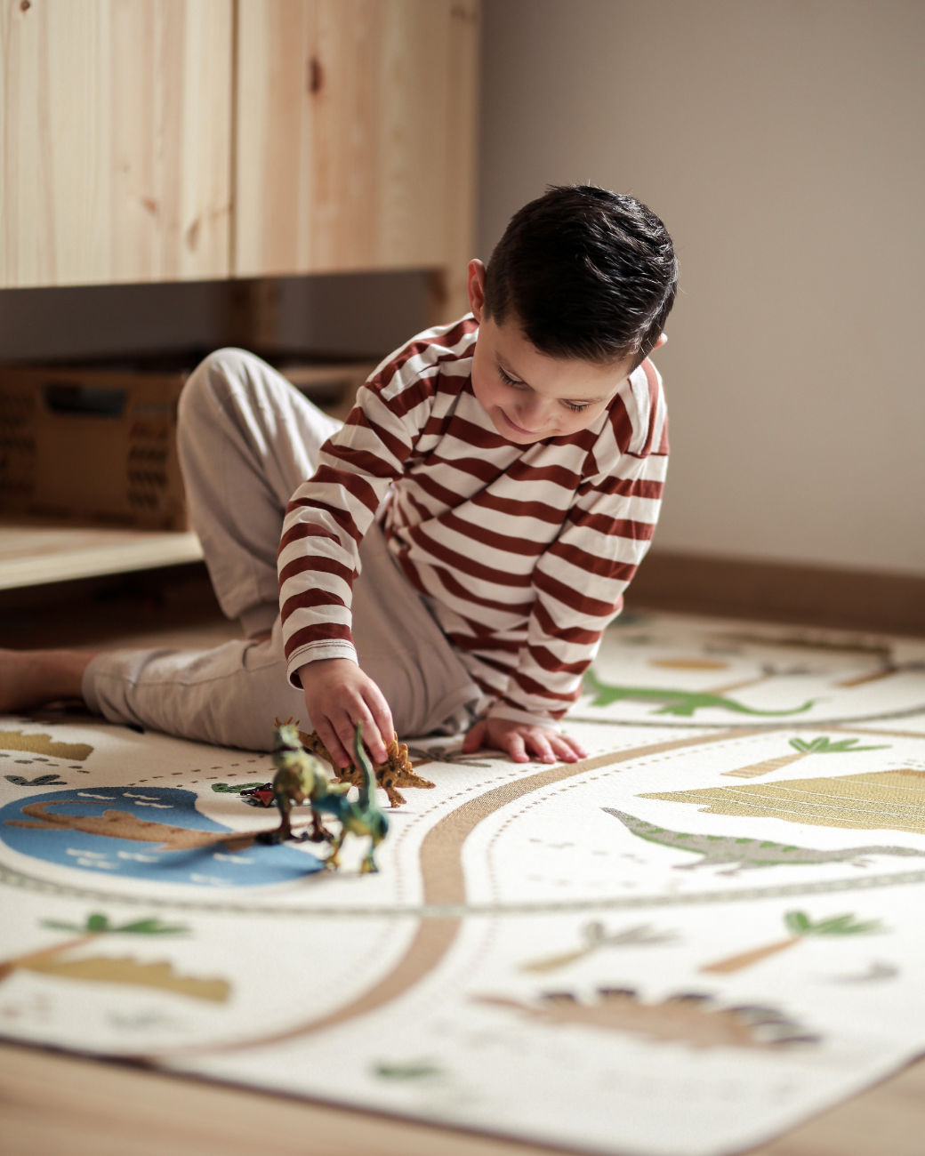 1047455187-nattiot-kinderzimmer-teppich-jurasic-dino-bunt-6