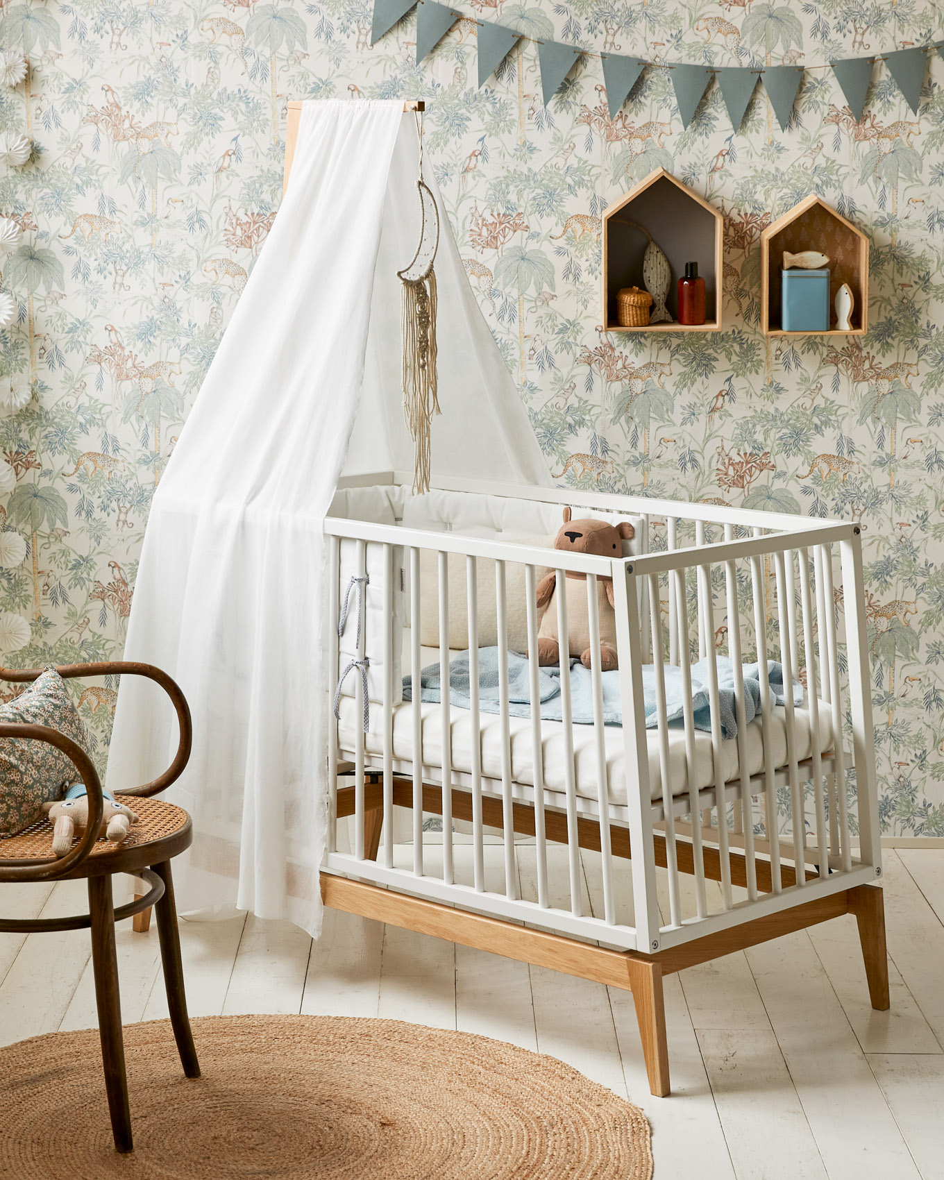 Leander Babybett Luna aus Massivholz und Mdf