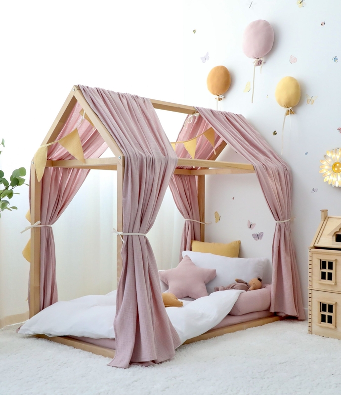 Montessori Hausbett für Kleinkinder mit Musselindeko in Lila, Gelb &amp; Weiss