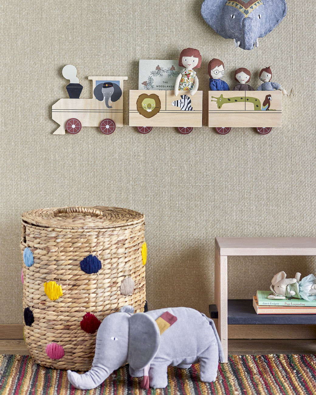 82054325-bloomingville-mini-kinderzimmer-kuscheltier-elefant-ferdinand-cord-grau-5