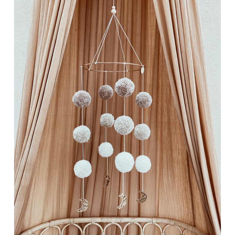 Mobile 'Pompon' beige