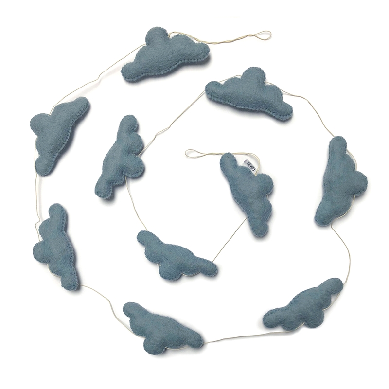 Filzgirlande 'Wolken' rauchblau 200cm handmade