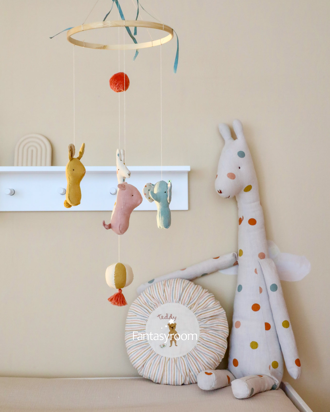 Baby Mobile in Pastellfarben aus Leinen von Maileg