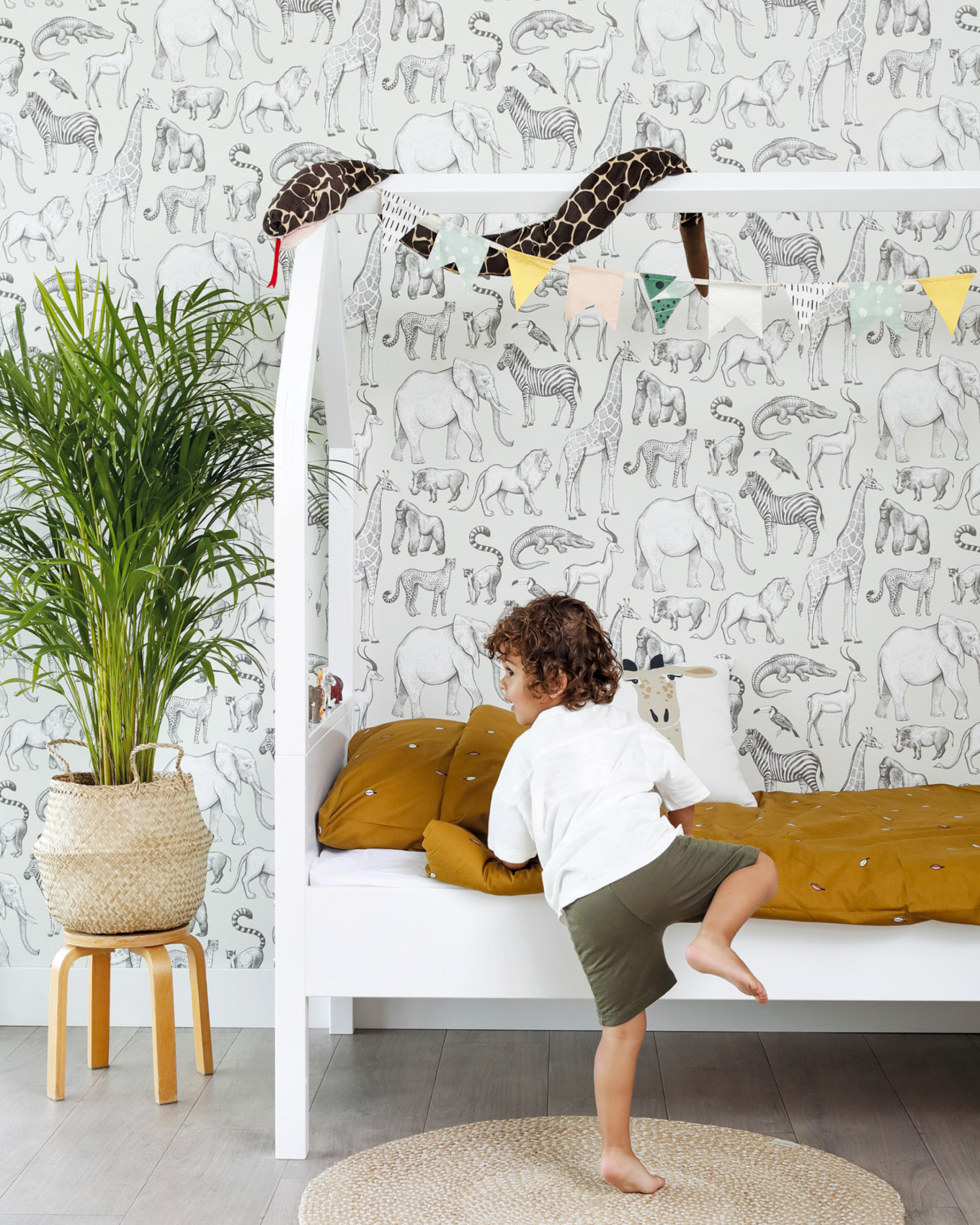 Kindertapeten mit Tieren im Kinderzimmer für Jungen