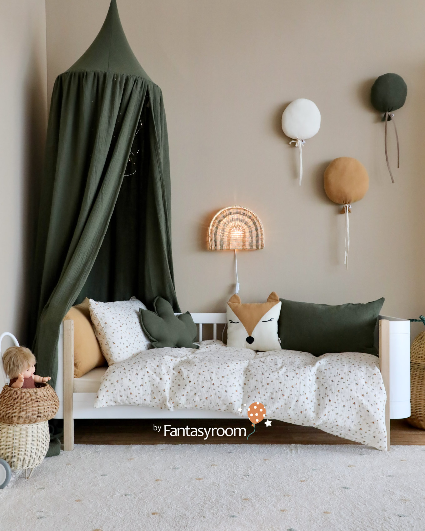 kinderzimmer-dunkelgruen-beige-dinki-balloon-2403-6Z8A8646-2