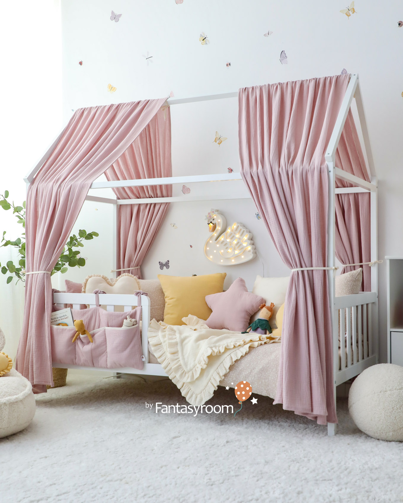 kinderzimmer-hausbett-lila-weiss-beige-gelb-dinki-balloon-2403-6Z8A7671-2