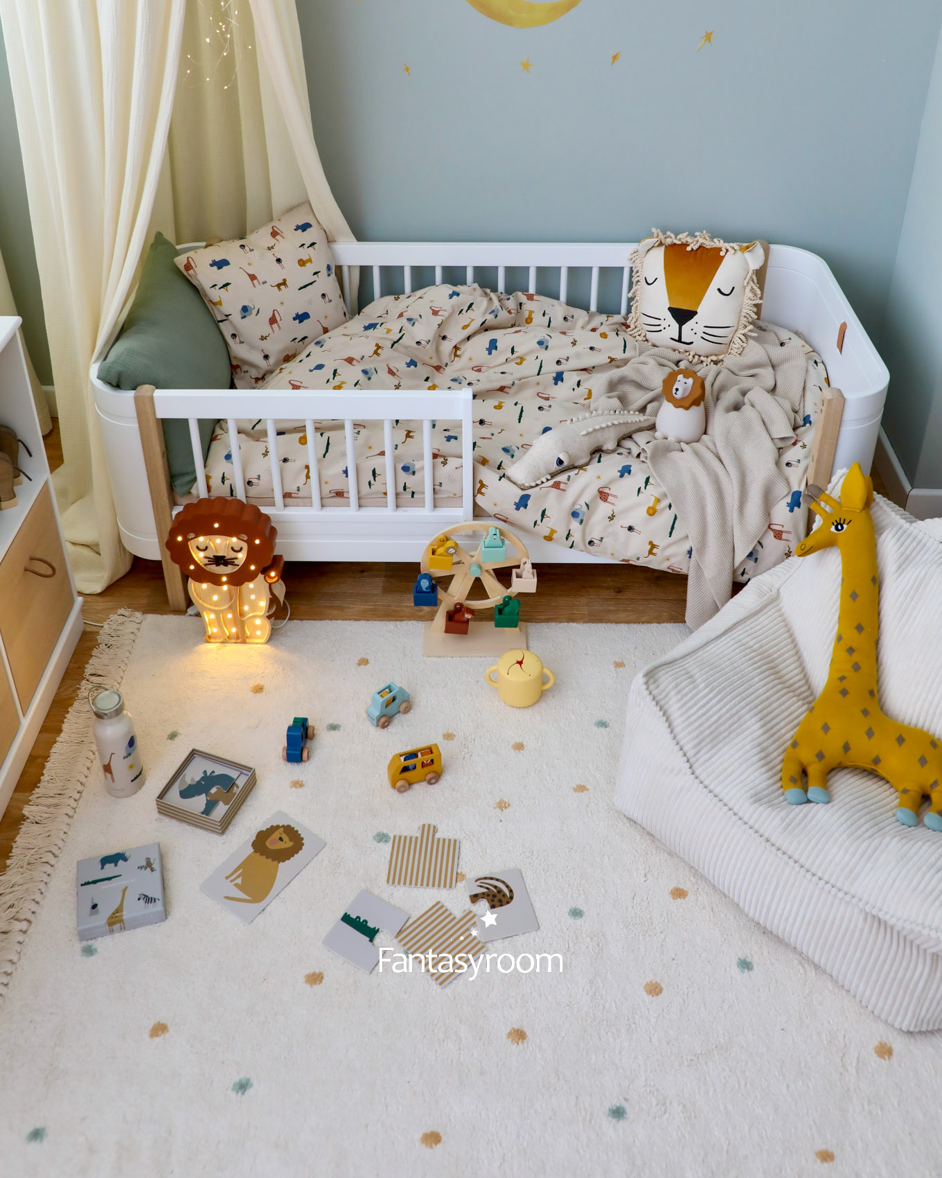 kinderzimmer-safari-mit-kinderbett-spielecke-fantasyroom-2310-6Z8A6100