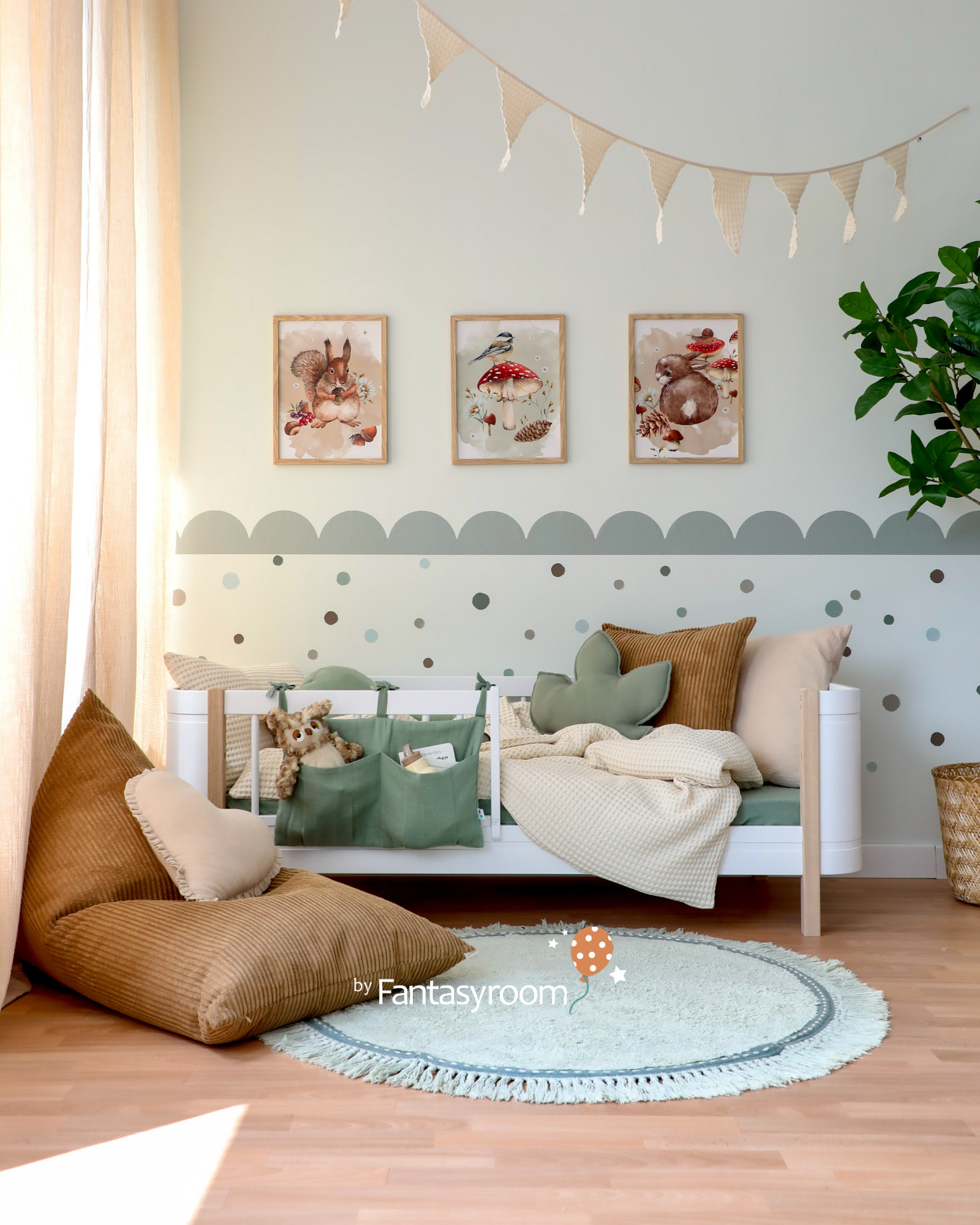 kinderzimmer-salbei-gruen-creme-kinderbett-dinki-balloon-2307-6Z8A1192