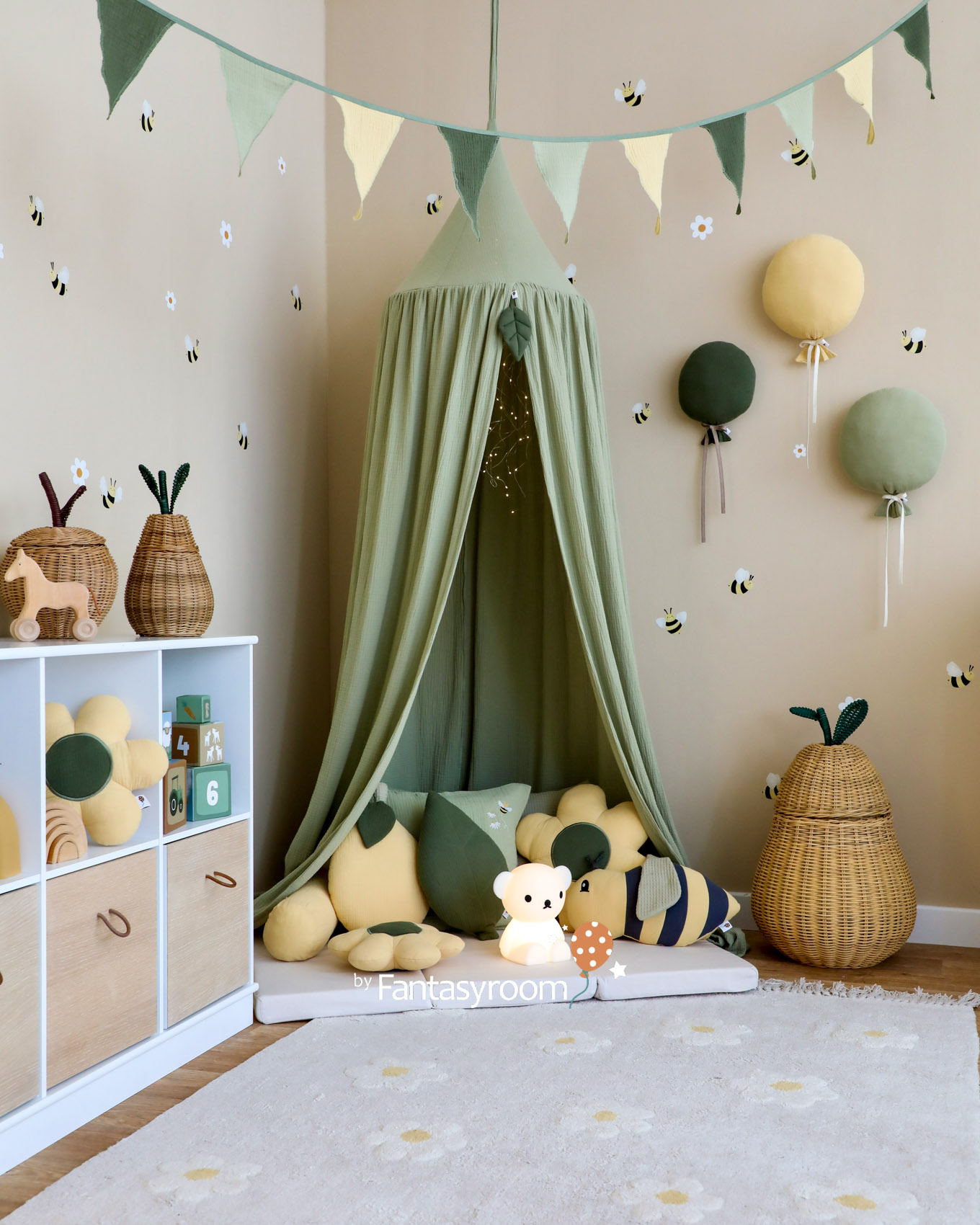 kuschelecke-dinki-balloon-bienen-blumen-gelb-gruen-2408-6Z8A0676-2