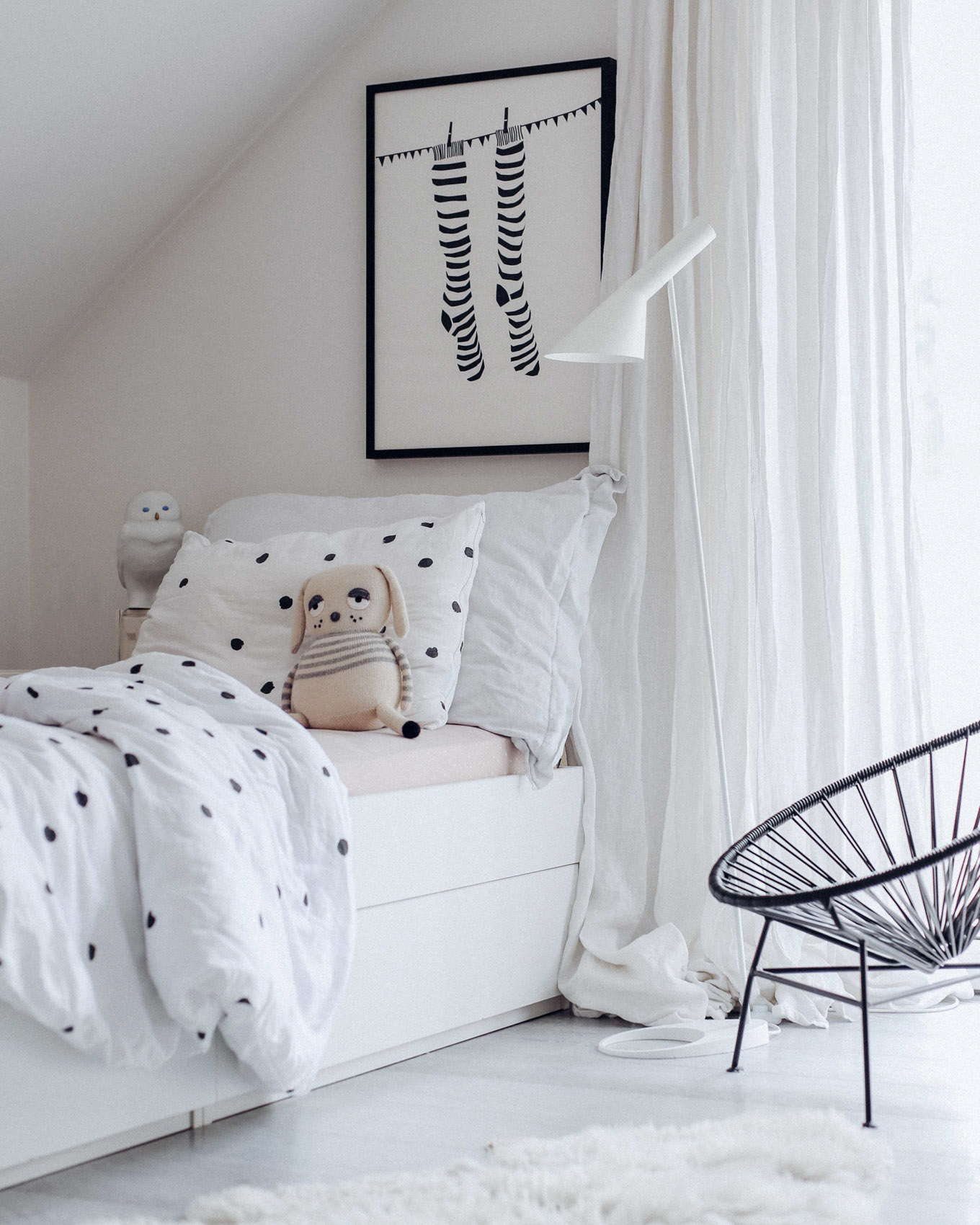 Bettwäsche mit kleinem Kissen in Schwarz und Weiß von ooh noo